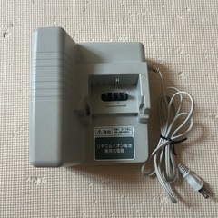 電動自転車バッテリー充電器 
NKJ033B