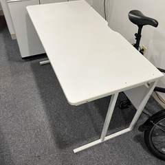 デスク(事務用机)ホワイト(白)の画像