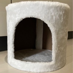 キャットタワーの一部パーツ　猫用ハウス、猫用ベッドの画像