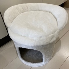 キャットタワーの一部パーツ　猫用ハウス、猫用ベッドの画像