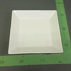 0601-018 角皿