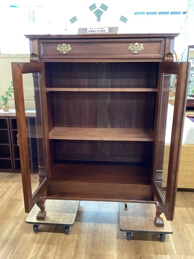 クラシックキャビネット【町田市再生家具】　250643