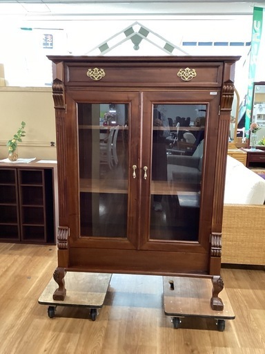 クラシックキャビネット【町田市再生家具】　250643