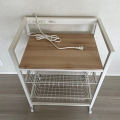 ヴィンテージ調 キッチンワゴン 幅50cm かご2段 コンセント...