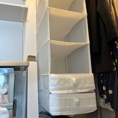 IKEA ワードロープ収納 の画像