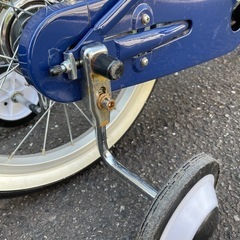 (取引中)   サイクルベースあさひ　自転車　(補助輪付き)16インチの画像