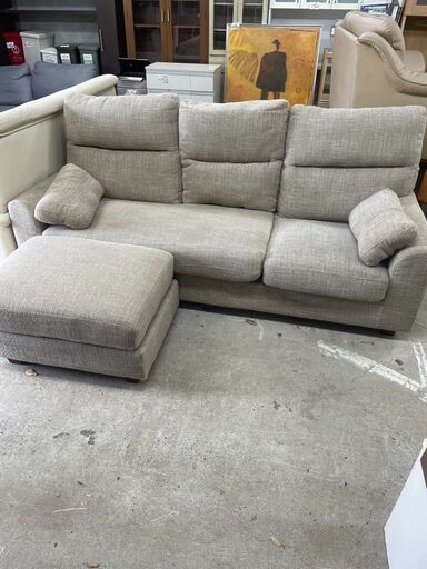 リサイクルショップどりーむ天保山店　No2703 三人掛けソファ　オットマン付き　ファブリック　グレー　オシャレ♪