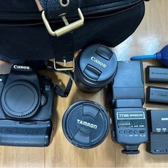 一眼レフカメラ　EOS60D 携行用バック付き