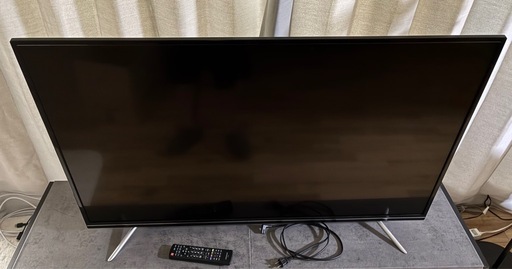 テレビ49型　GREENHOUSE