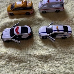 トミカのミニカー🚑🚒🚕🚎の画像