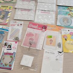 ⑪ 手芸用品　推し活 グッズ　ハンドメイド　キーホルダー　チェキ　缶バッチの画像
