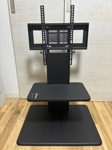 【美品】ニトリ　壁寄せテレビスタンド　WAT ロータイプ　棚あり