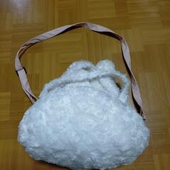 ぬいぐるみバック　うさぎ　ショルダー　白の画像