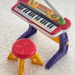 おもちゃのキーボード