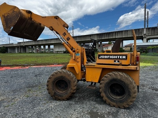 トヨタ ショベルローダ　ディーゼル ホイールローダーJOBFIGHTER8埼玉県「バケットは修理が必要かもしれないため、6万円安くなります
