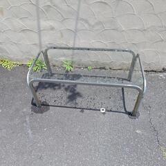 ガラステーブル