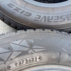冬14インチ【富山】175/70R14【点検OK】日本製 トーヨー オブザーブ GIZ2 ヤリス アクア ヴィッツ カローラ ポルテ フィット フィールダー アクシオ 中古４本の画像