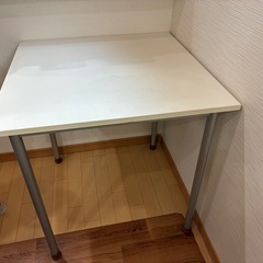 事務テーブル