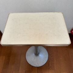 サイドボードテーブル