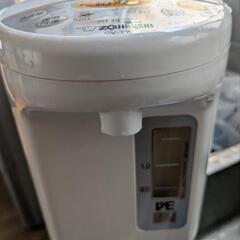 ポット　電気ポット　湯沸かし器の画像