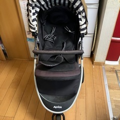ベビーカー aprica 型番不明