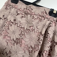 くすみピンクのレーススカートです☺️の画像