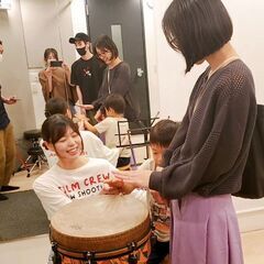 板橋区の隠れ家的ドラム教室でドラム体験してみませんか？初心者のみなさん大歓迎！小さなお子さんから主婦、シニアの方まで大歓迎！発達特性があるお子さんも受け入れてます！池袋、要町、大山からアクセス可能！の画像