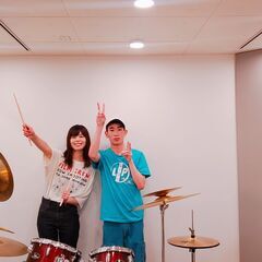 板橋区の隠れ家的ドラム教室でドラム体験してみませんか？初心者のみなさん大歓迎！小さなお子さんから主婦、シニアの方まで大歓迎！発達特性があるお子さんも受け入れてます！池袋、要町、大山からアクセス可能！の画像