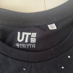 UNIQLO Tシャツの画像