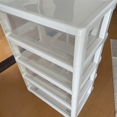 収納ケース4段の画像