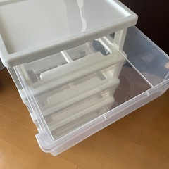 収納ケース4段の画像