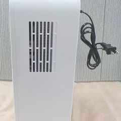 除湿機 大容量 2.2L ペルチェ式 静音 YP2318 タイマー付き 湿気取り 小型 コンパクト 七色ライト 西岡店の画像