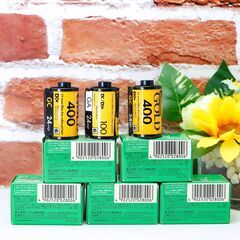 【全国送料無料】✨期限切れ未使用✨富士フイルム FUJICHROME Velvia 50✨36枚撮✨　Kodak GOLD 400　Kodak GOLD 100の画像