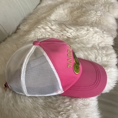 有名ゴルフメーカーのマーク&ロナのキャップ。の画像