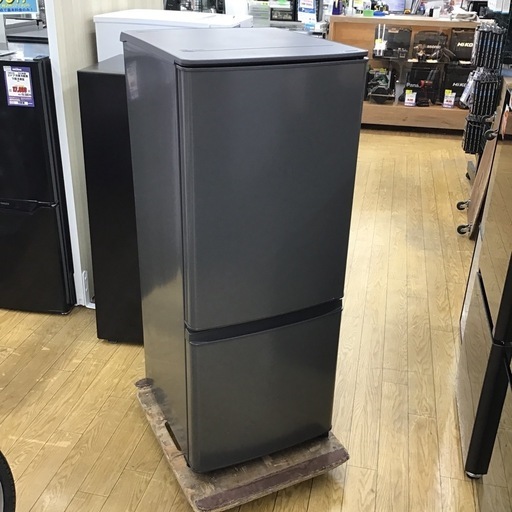 #F-12【ご来店頂ける方限定】MITUBISHIの2ドア冷凍冷蔵庫です