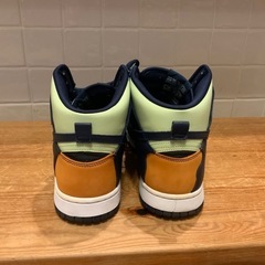 ナイキ　ダンク　ハイカットスニーカーの画像