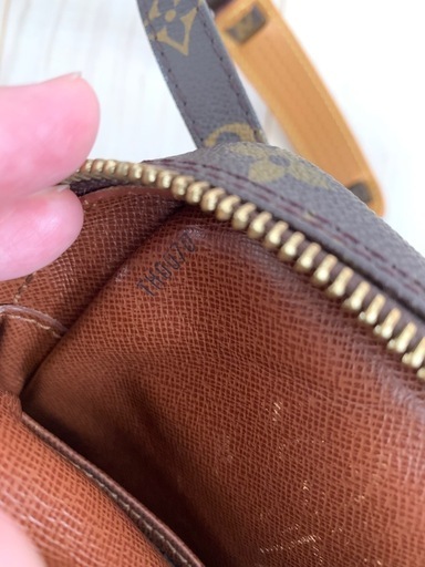 美品だけど少々難アリ✨ルイヴィトン✨アマゾン
