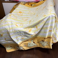 ポムポムプリンのカーペット の画像