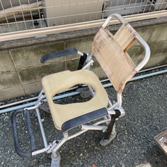 シャワーキャリー　　介護用の画像