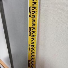 測量スタッフの画像