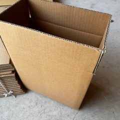 ダンボール箱