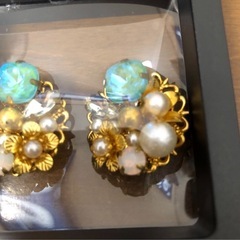 8月処分　ピアス イヤリング レディース 人気 大人 スワロフスキー 金属アレルギー対応 の画像