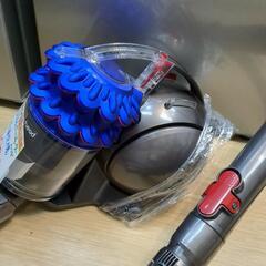 Dyson サイクロン式掃除機 DC63  ボールモーターヘッド 動作確認済！【こちらは店舗です。浜村鹿野温泉ICから3分 買取本舗 宮本リサイクル 営業時間9～19時 定休日水曜のみ←連絡できませんm(_ _)m】の画像