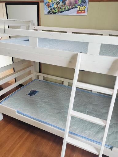 二段ベッド
