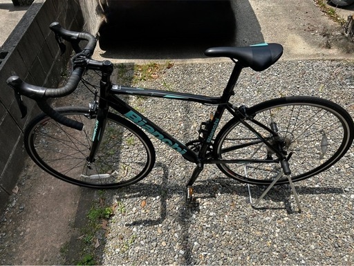 Bianchi ビアンキー　ロードバイク 自転車　メルメット・ブレードキー・ライト付き