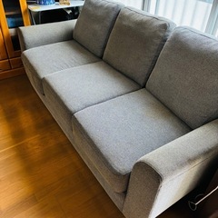 【無料】３人掛けソファーベッドお譲りします（※急募）