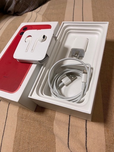 【極美品】iPhone 11 64GB SIMフリー