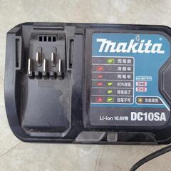 【工具】Makita マキタ　DC10SA 充電器 10.8V　...