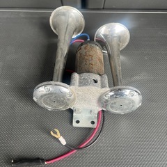 電子ホーン|ポンプヤンキーホーン 12V トラック用品 軽自動車 軽トラック用 トラック サウンドパーツ ホーン 電子 ラッパ ポンプ ヤンキー 12Vの画像