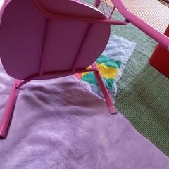 かわいいスヌーピー柄の子供用椅子中古。の画像